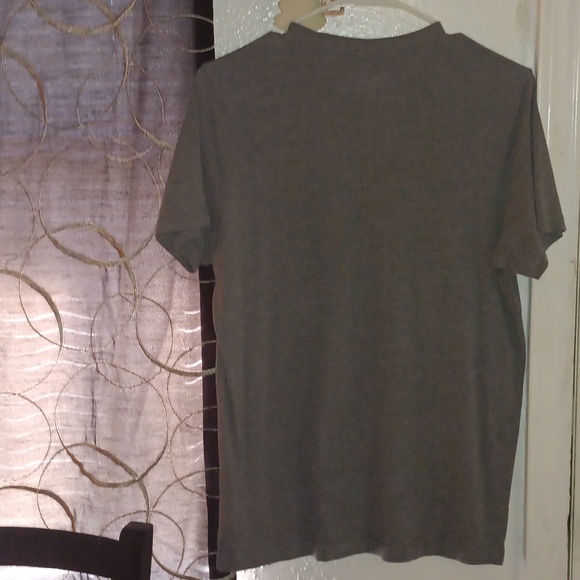 HOLLISTER T-SHIRT - Picture 5 of 5